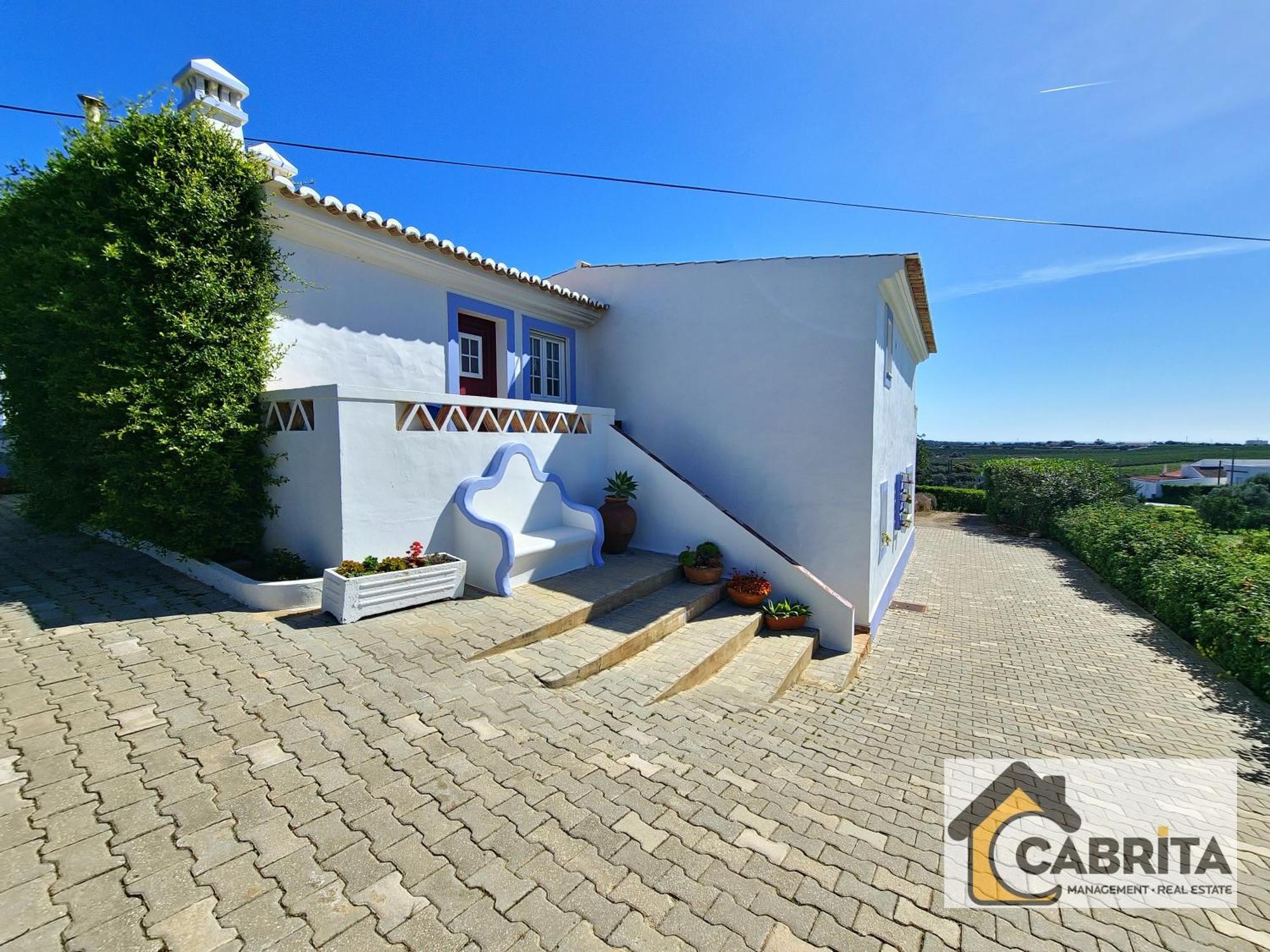 Quinta Dos Medronheiros Holiday home Altura